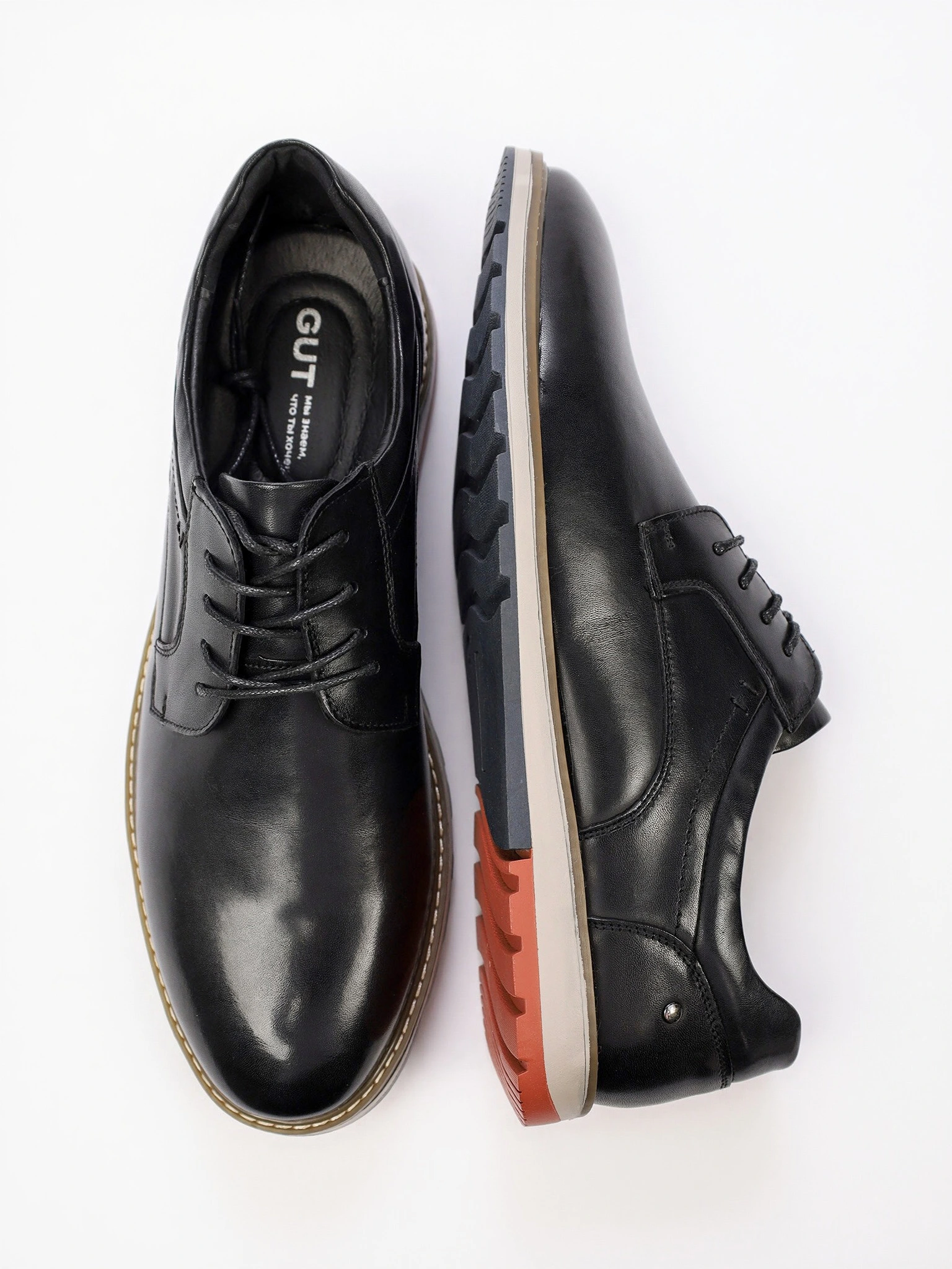 Туфли-дерби черного цвета со шнуровкой